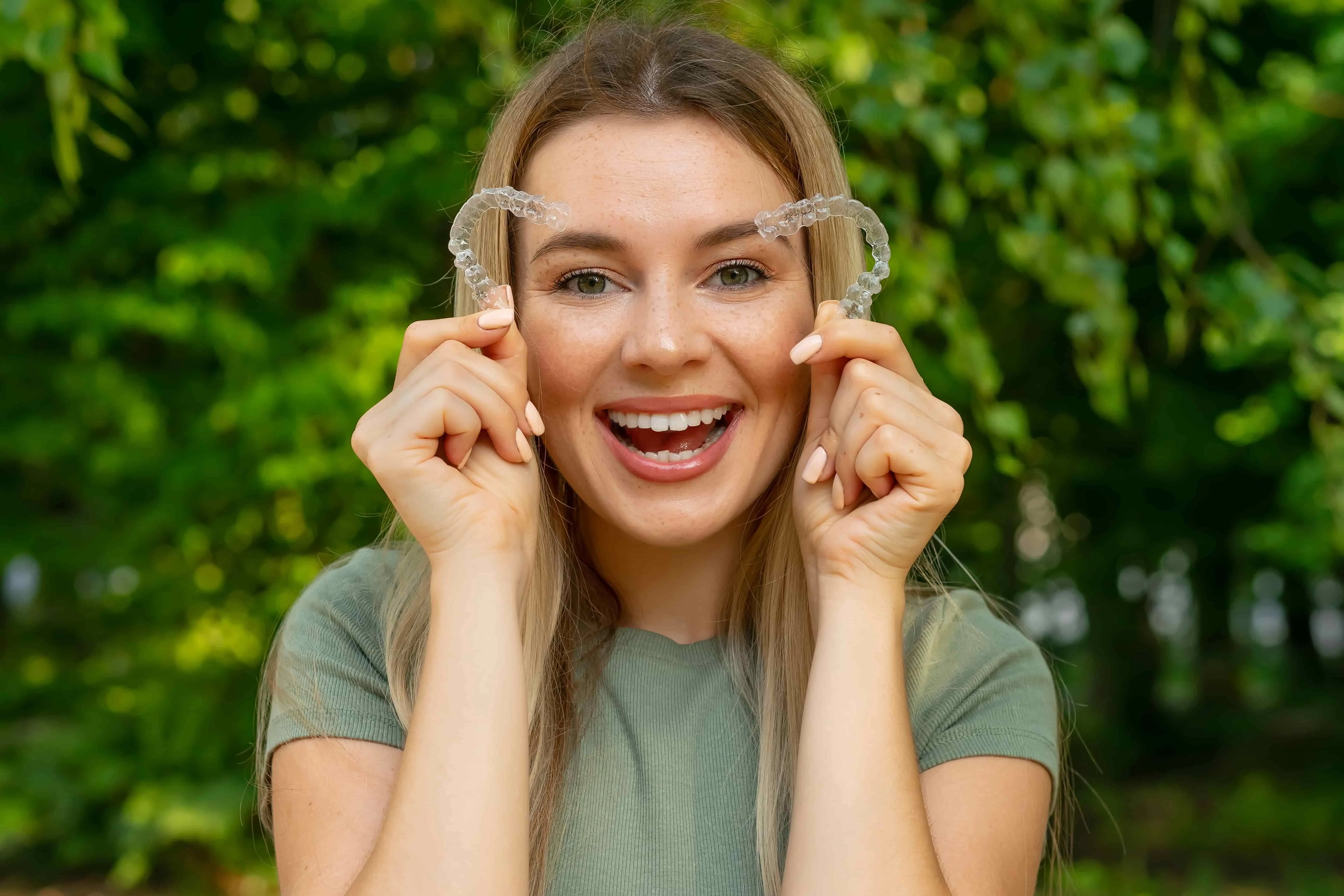 Usynlig tannregulering med Invisalign hos Prestestien Tannlegepraksis i Bergen