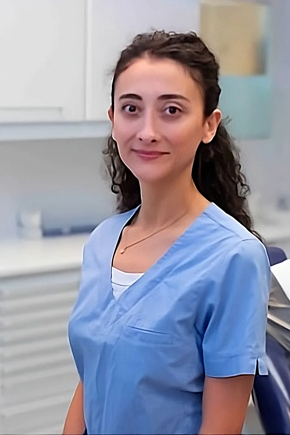 Tannlege, spesialist i endodonti Gunel Zakariyya ved Prestestien Tannlegepraksis